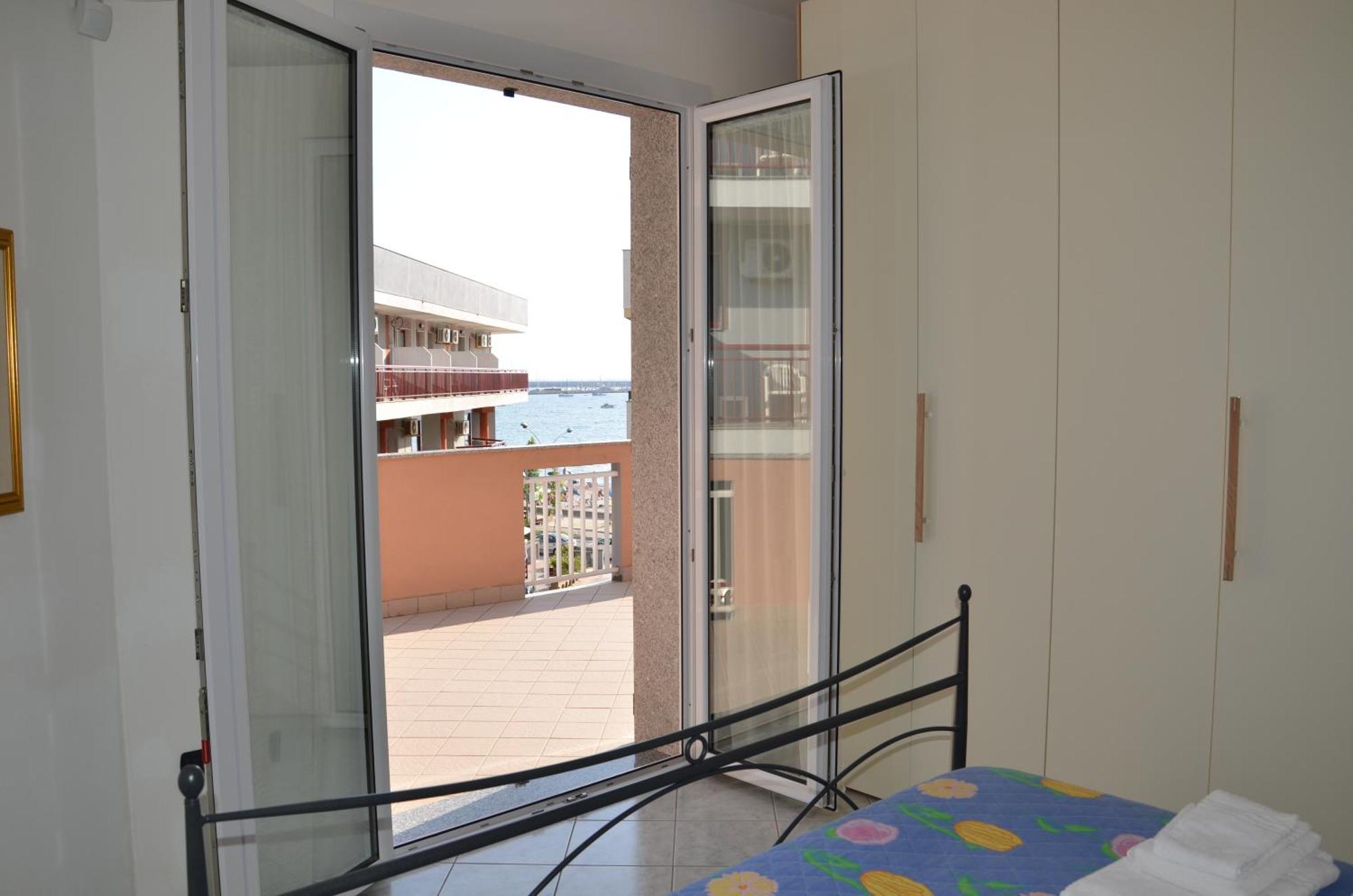 Apartamento Il Mare Di Alida Alguer Habitación foto